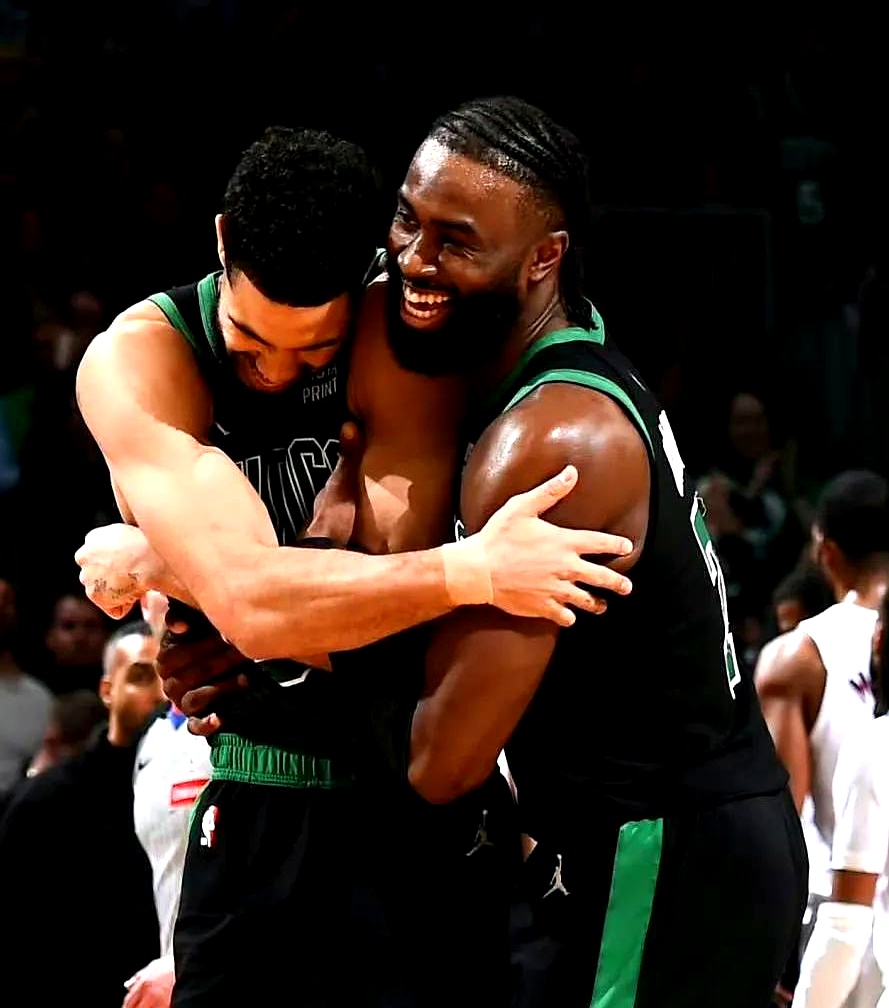 关于欧篮联集结日再迎强敌，波士顿凯尔特人扳平良机，主帅态度——压力陡增，团队化学反应显著的信息