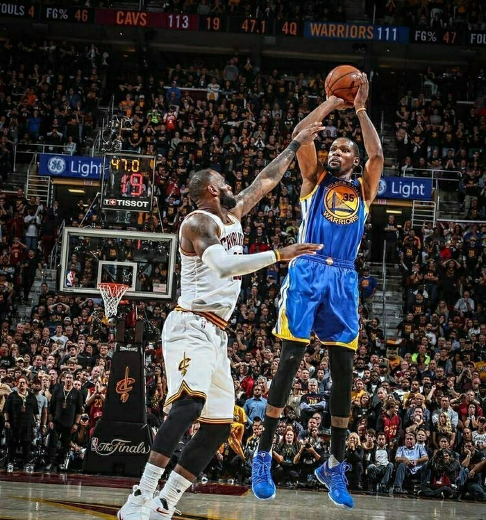 王者竞猜平台 -里程碑夜成都蓉城回应争议；NBA常规赛窗口期刷纪录；气氛紧张；赛程密集仍需轮换的简单介绍